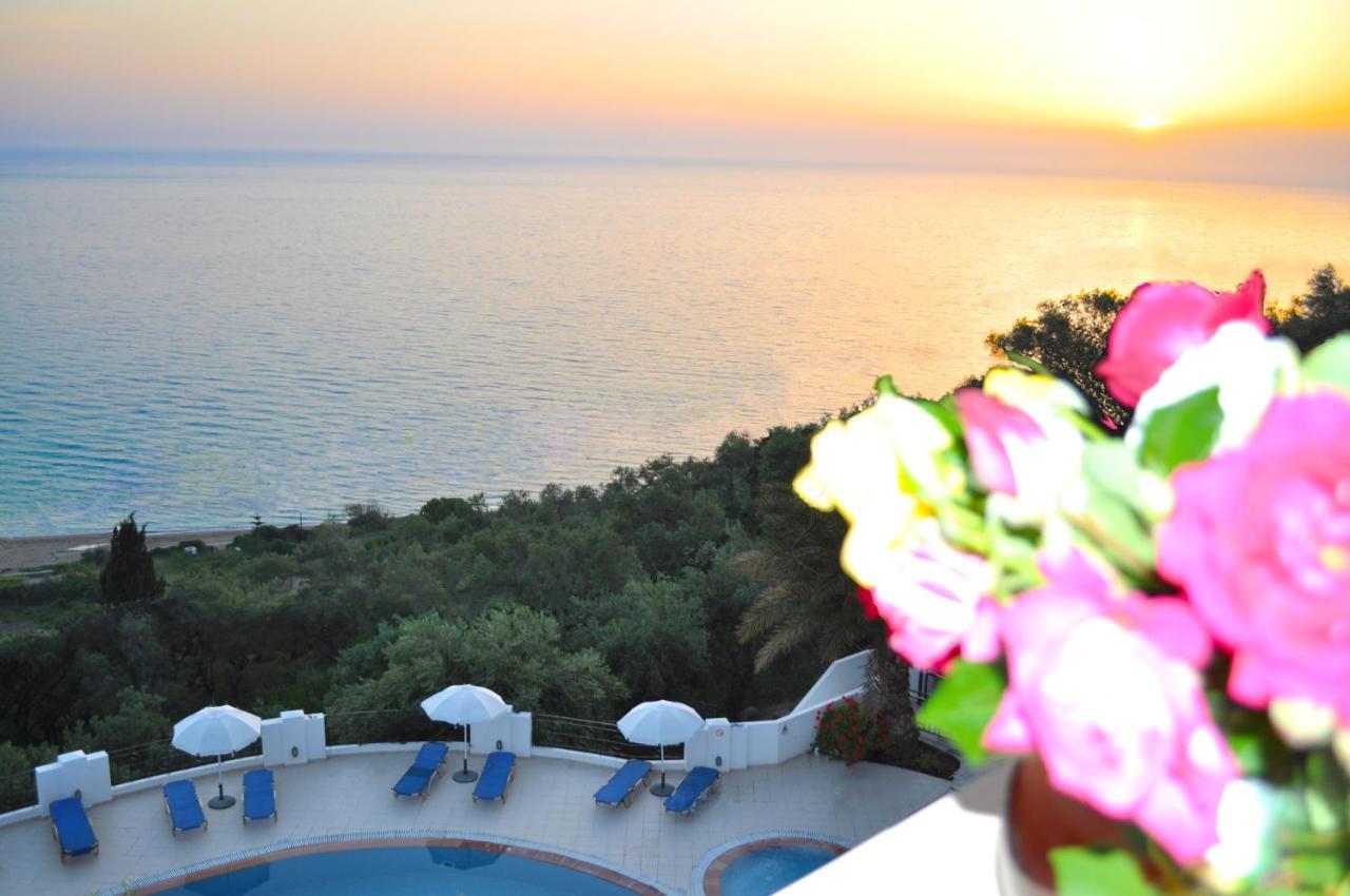 Beautiful Holiday Apartments Maria With Amazing Pool - Agios Gordios Beach Exteriér fotografie